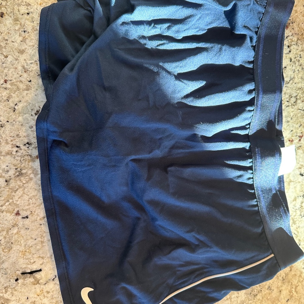 Nike navy tennis skirt L